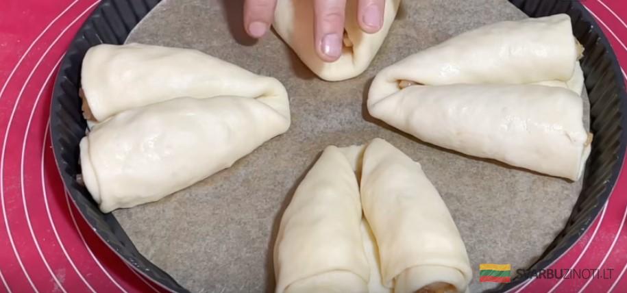 Простой пирог с яблоками. Можно готовить хоть каждый день, главное менять начинки