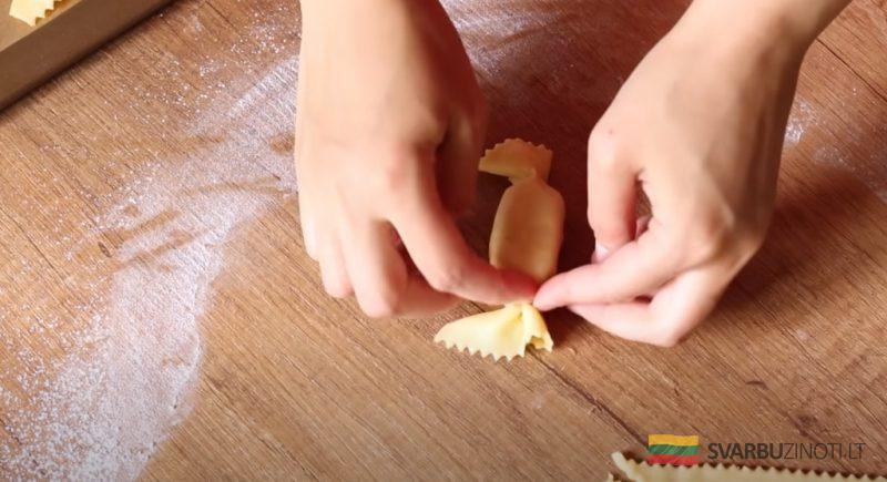 Печенье «Конфеты»: вкусное лакомство с начинкой. Быстрая выпечка к чаю