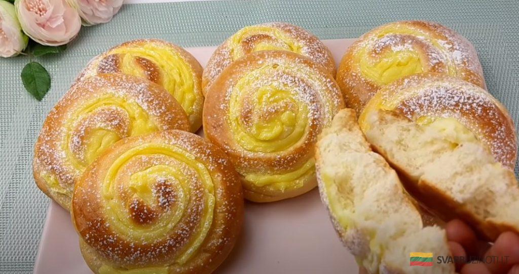 Если у вас есть 1 яйцо, мука и молоко, приготовьте этот вкусный рецепт. Мягкие и пышные плюшки готовятся из простых продуктов