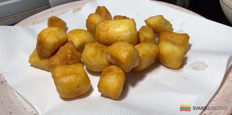 Уже 2 дня подряд их готовлю! Лимон и мука для вкусняшек к чаю. Лимонные подушечки