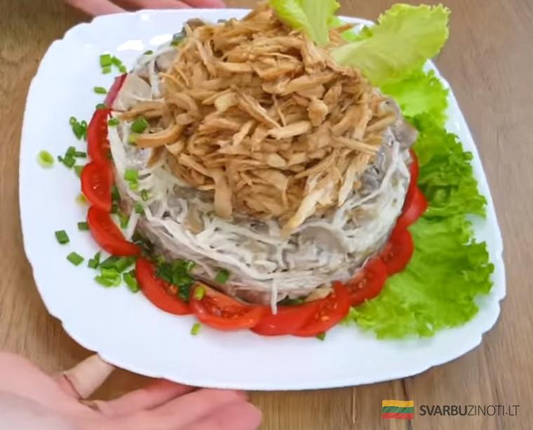 Такие салаты готовлю на Новый год! 3 рецепта из самых простых продуктов