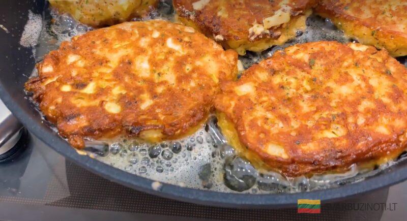 Самый вкусный рецепт из лука. Так готовила моя бабушка: румяные луковые драники