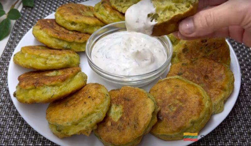 Смешиваю горошек и яйца. Рецепт вкусных и полезных оладий: век живи - век учись