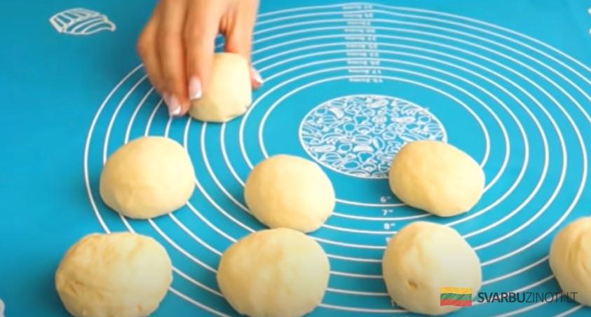 Вместо пирожков: вся семья подсела на эти вкусняшки! Лодочки с сыром, чесноком и зеленью