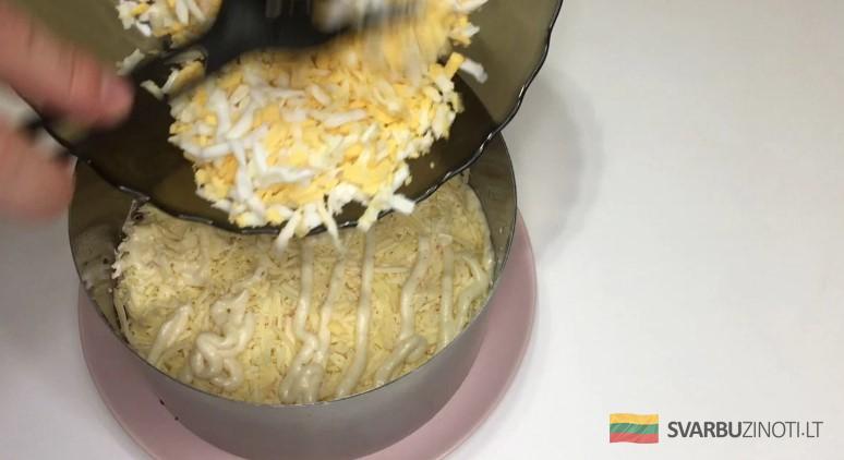 Все гости удивляются сочетанию продуктов. Невероятно вкусный салат "Розовый фламинго"