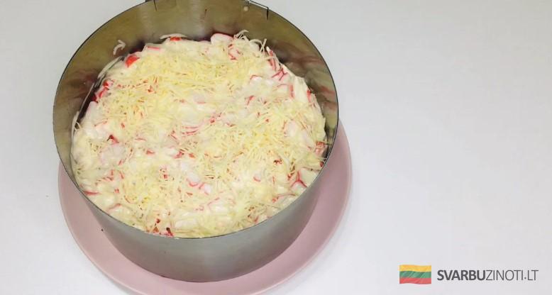 Все гости удивляются сочетанию продуктов. Невероятно вкусный салат "Розовый фламинго"