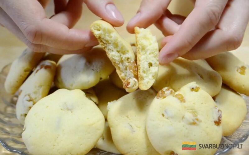 Печенье с изюмом за 15 минут. На следующий день становится ещё вкуснее