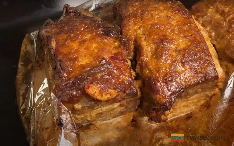 Подсели на мясо по этому рецепту. Сочная грудинка в духовке: можно взять самое недорогое мясо