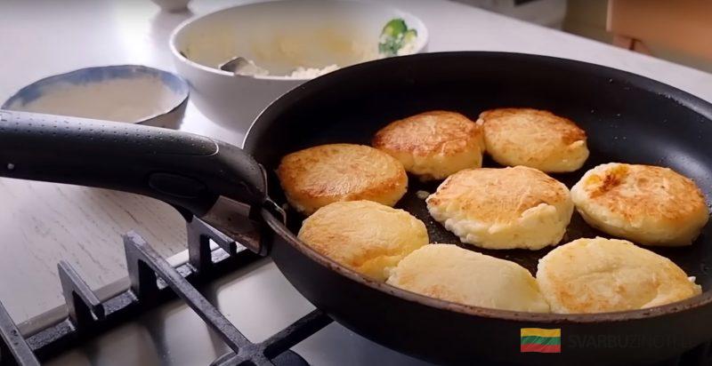 Не пирожки и не шанежки. Домашние сырники: простой рецепт с новым ингредиентом