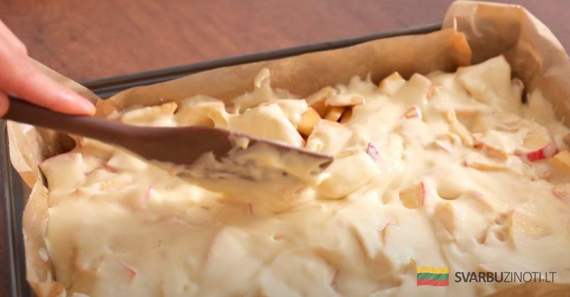 Простой и вкусный яблочный пирог. Рецепт быстрой шарлотки с яблочной начинкой