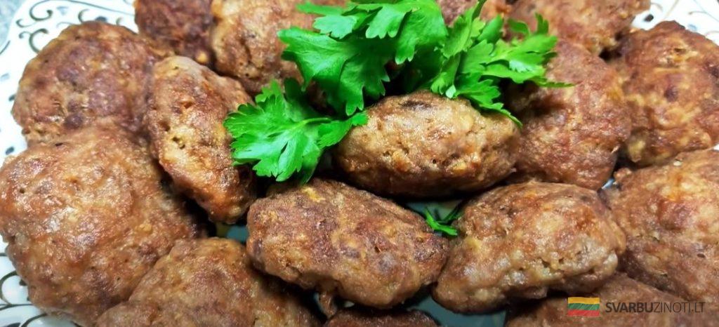 Добавляю манку в фарш. Сочные котлетки из фарша: даже нет необходимости тушить