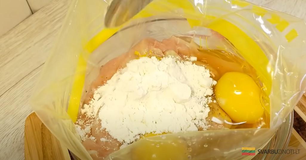 Тающая закуска из куриной грудки. Нежнее нежного: интересный и аппетитный рецепт!