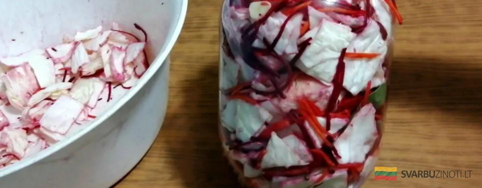 Капуста "Суточная" - маринуется за сутки. Готовлю в двух вариантах: на праздничный стол и на каждый день