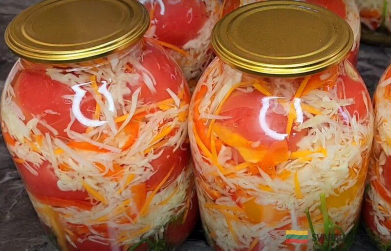 Просто залейте их кипятком. Помидоры, которые "улетают" первыми. Вкусная заготовка с капустой на зиму