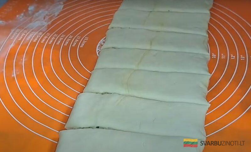Сладкие или солёные булочки без яиц и масла. Просто и по-быстрому: рецепт из одного теста
