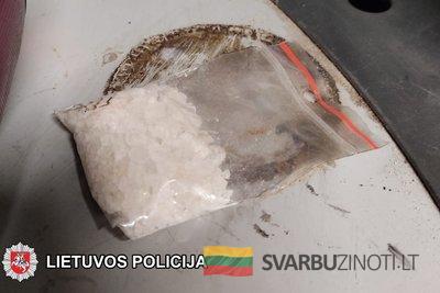 Narkotinės medžiagos „kristalai“ / Asociatyvi nuotr.