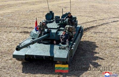 Kim Jong Uno dukra vairuoja tanką