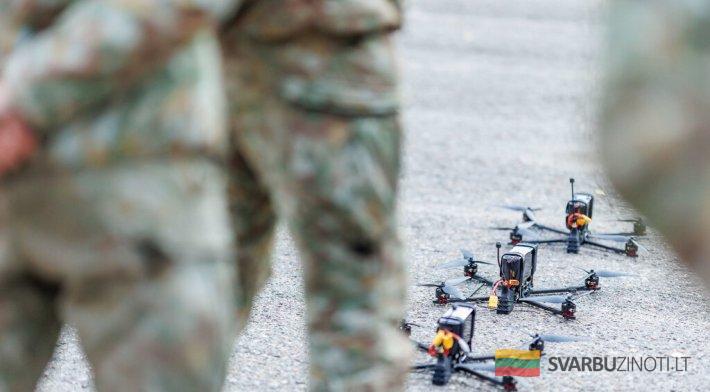 Vokietijoje užfiksuoti keli dronų incidentai prie karinių ir civilinių objektų